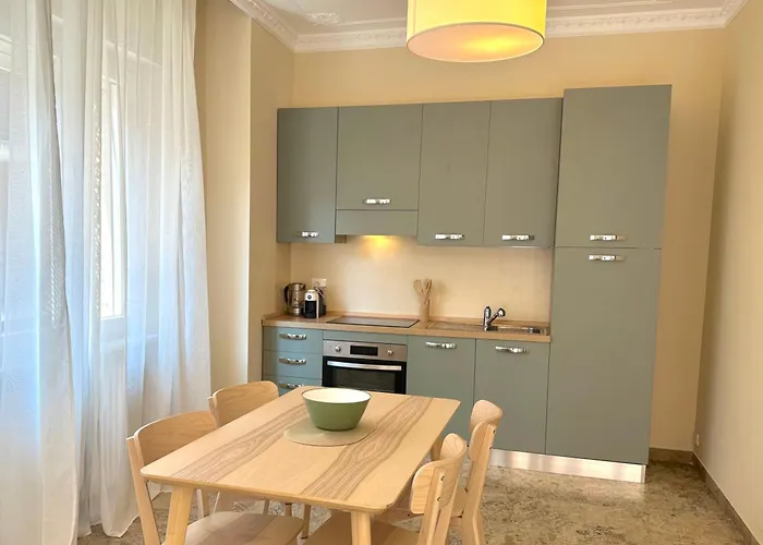 Del Palio Lägenhet Asti